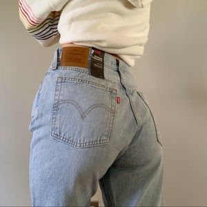 Levi’s Wedgie Jeans